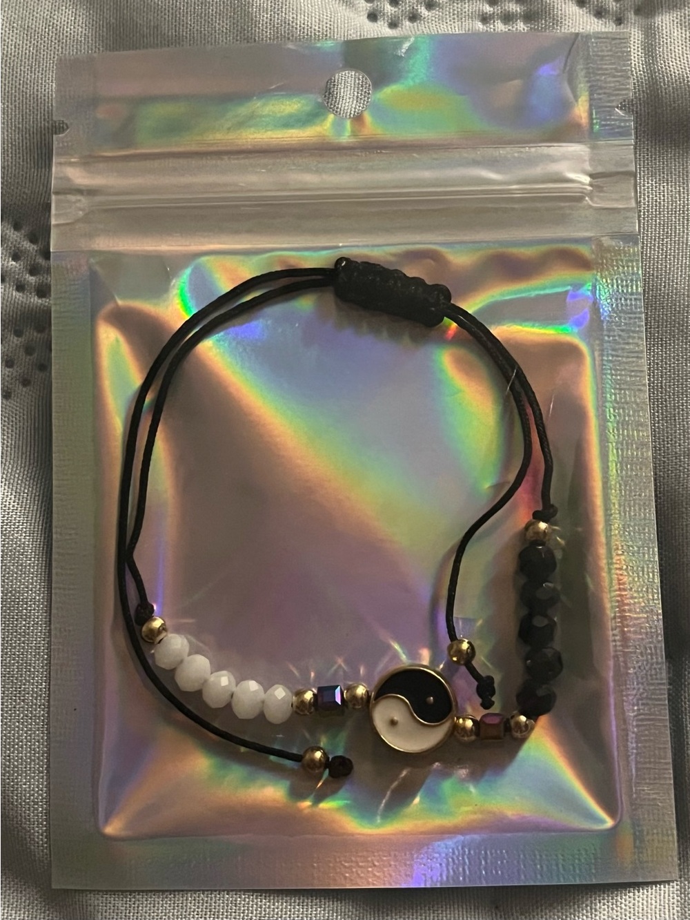 Adjustable Yin Yang Beaded Bracelet - Black & White